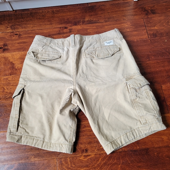 Abercrombie & Fitch Khaki Cargo Shorts Button Fly Distressed - Picture 2 of 13